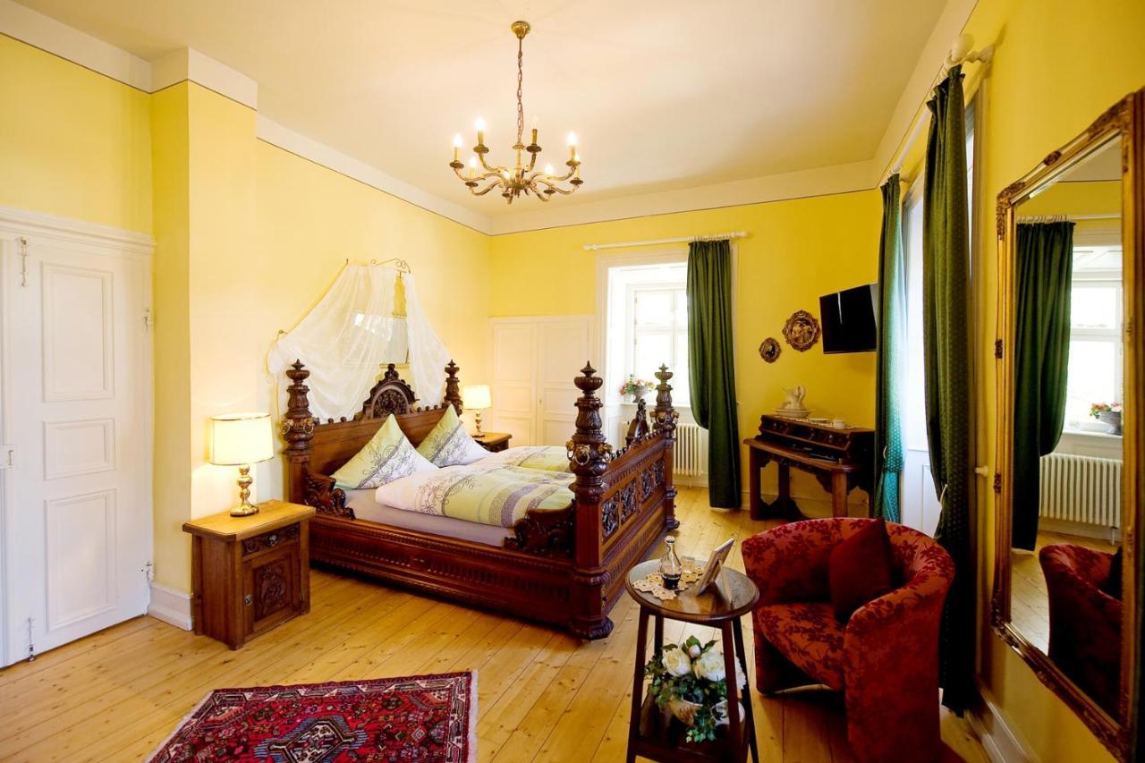 Schlosshotelgedern Buitenkant foto
