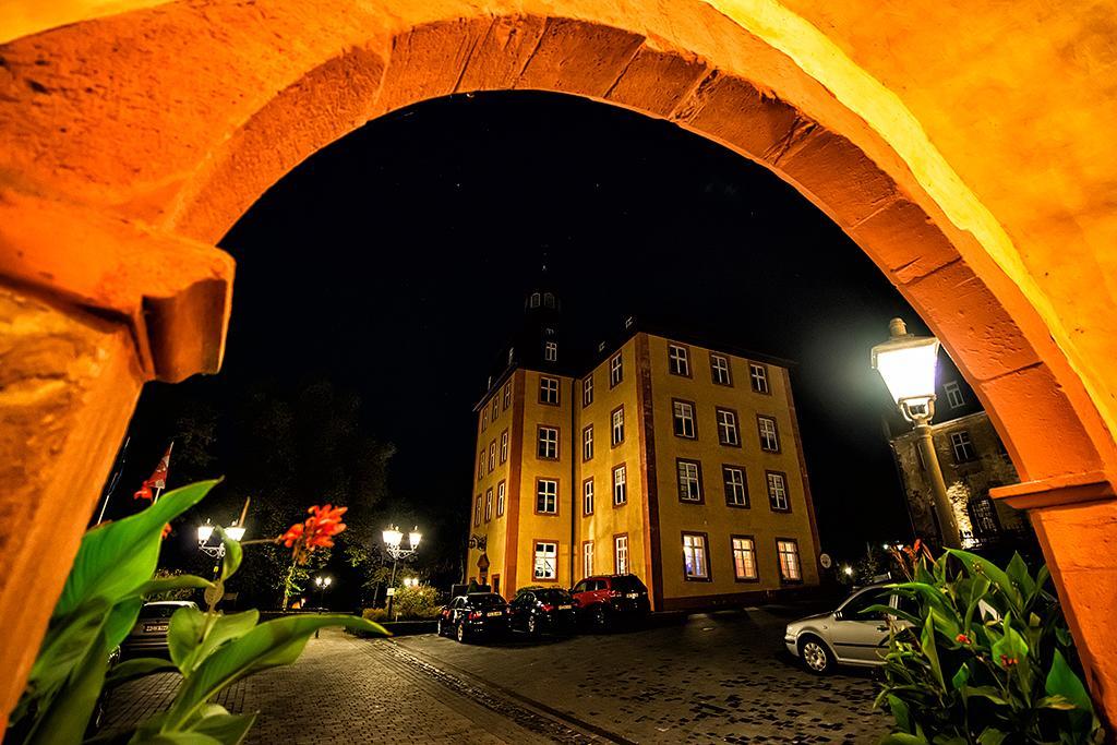 Schlosshotelgedern Buitenkant foto